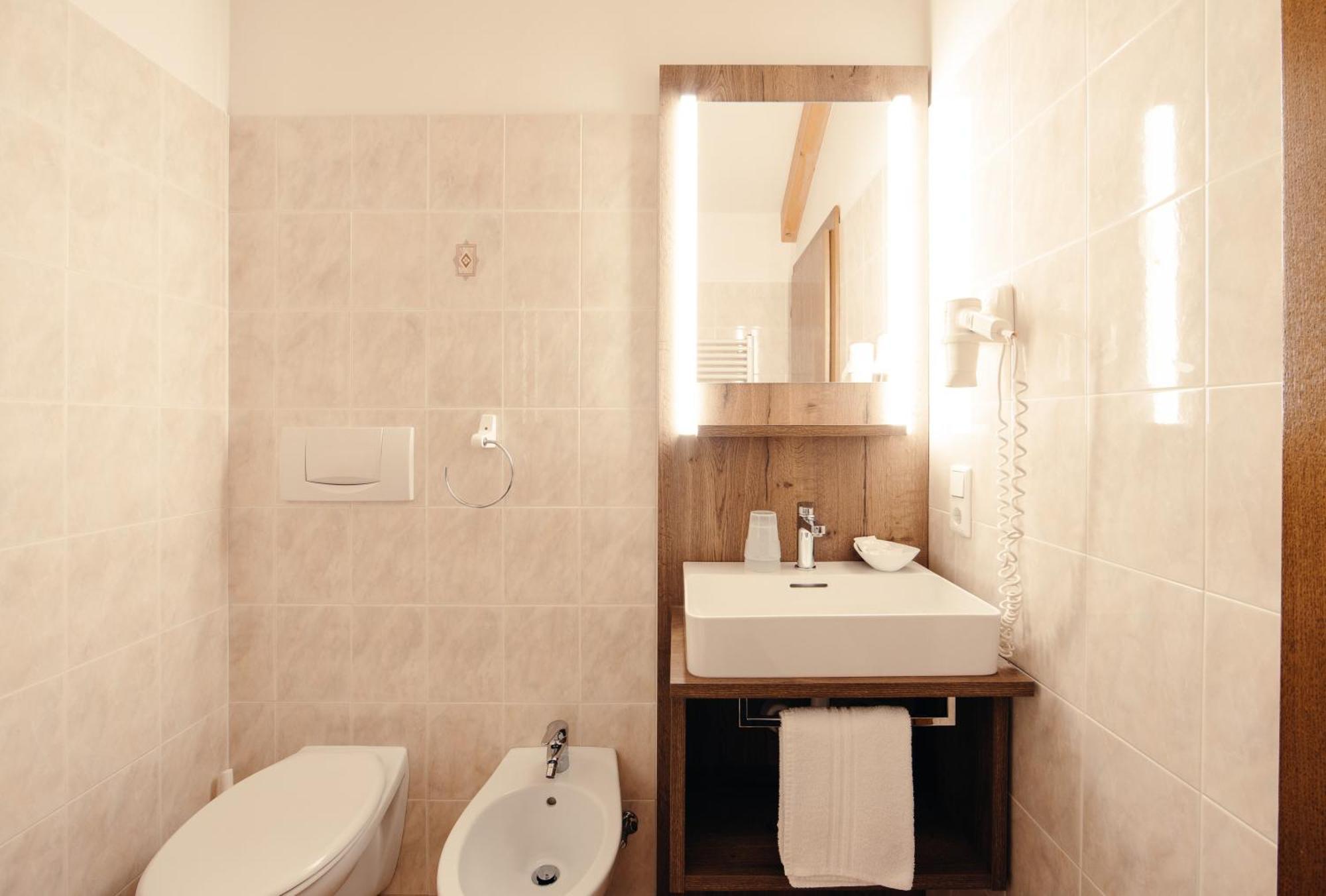Hotel Ludwigshof & Luvina Тродена Номер фото